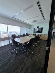 Gateway East (D7), Office #597571951